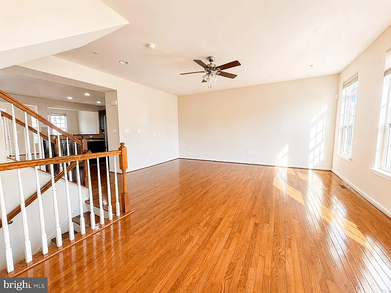 22605 Winding Woods Way — Photo 23