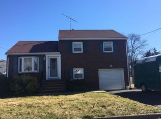 10 Louis St, Little Falls, NJ 07424