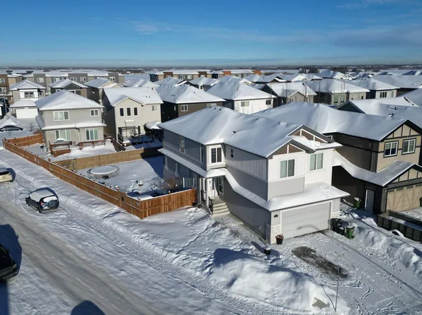 5788 175b Ave NW, Edmonton, AB T5Y 0V2