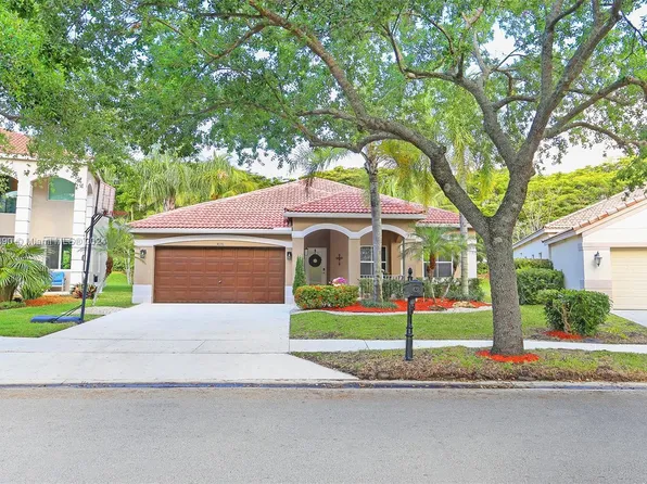 4076 Staghorn Ln, Weston, FL 33331