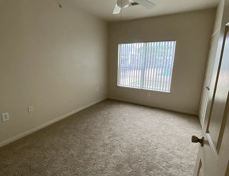 Westchester Woods Apartments — Photo 18