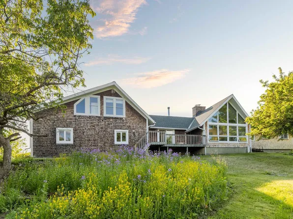 210 McDonald Farm Road, Shelburne, VT 05482