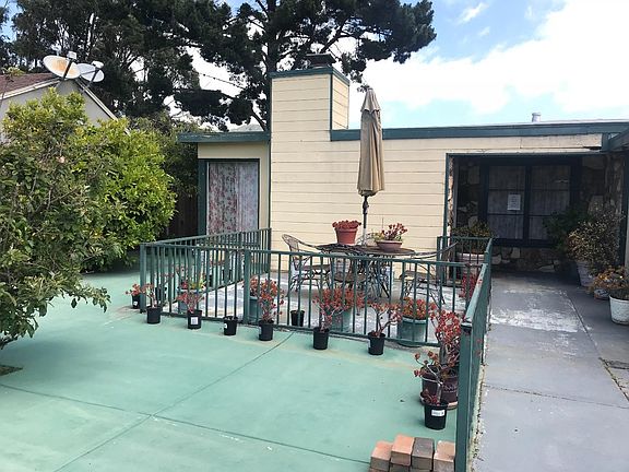 3rd image of 29 Duval Dr