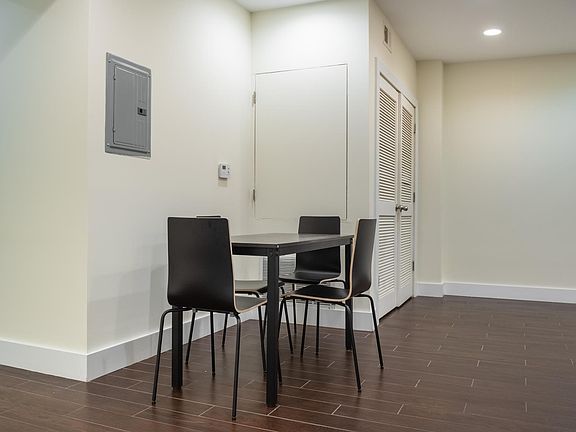 5th image of 1315 N 15th St #30