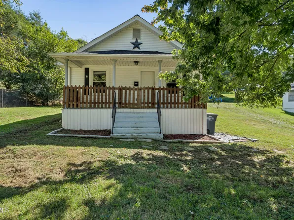 1820 Ridgeway Dr, Kingsport, TN 37664