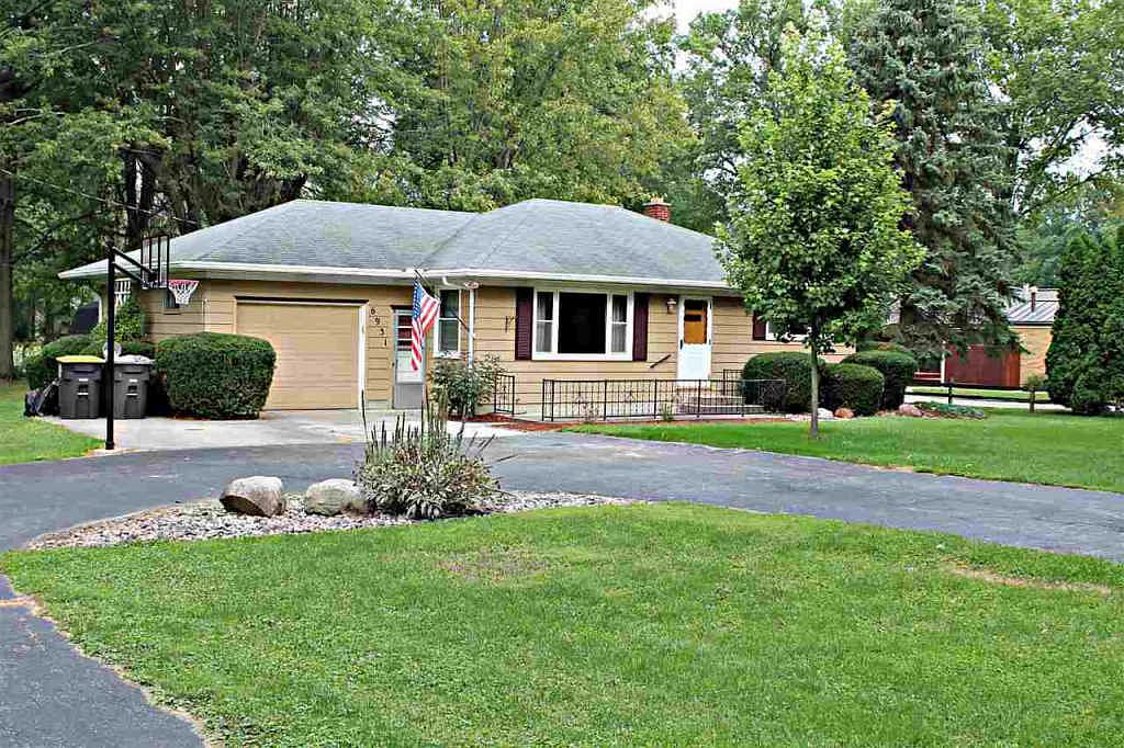 6931 Maysville Rd, Fort Wayne, IN 46815 Zillow