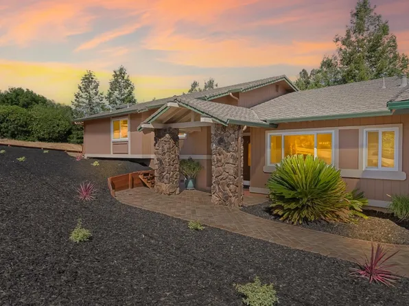 17151 Parkview Dr, Morgan Hill, CA 95037