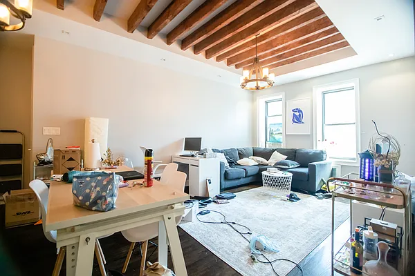 Rented by Keren Capital Group, LLC | media 12