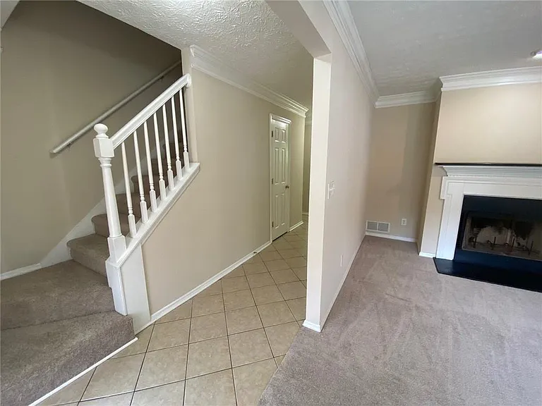 1325 Old Victorian Ct — Photo 5