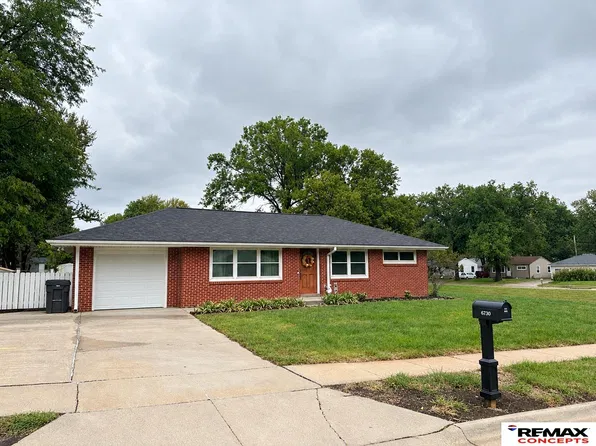 6730 Gladstone St, Lincoln, NE 68507
