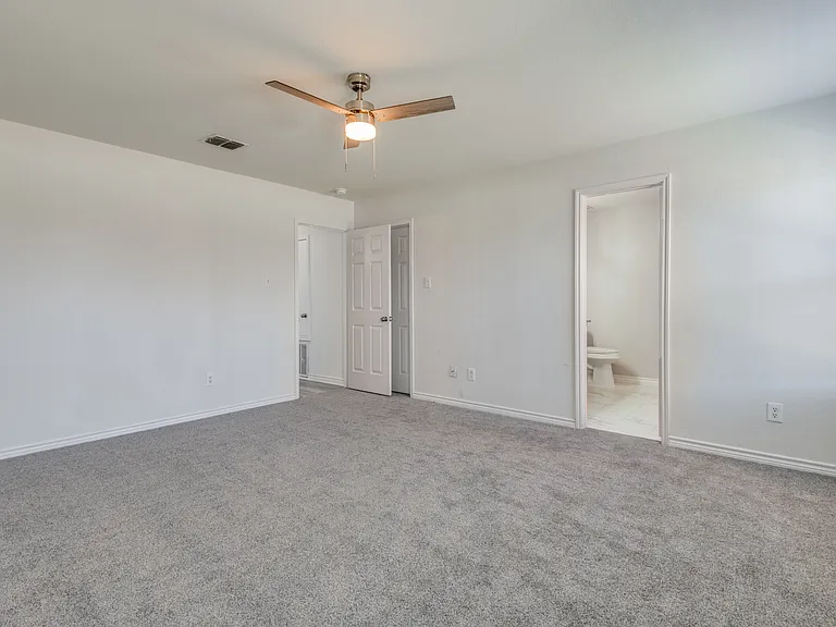 312 Stanford Dr — Photo 6