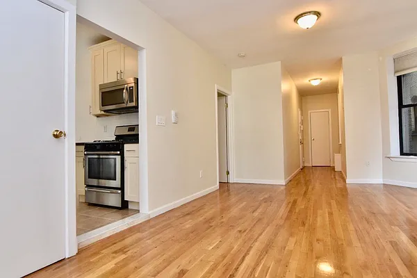 Rented by Bohemia Realty Group | media 2