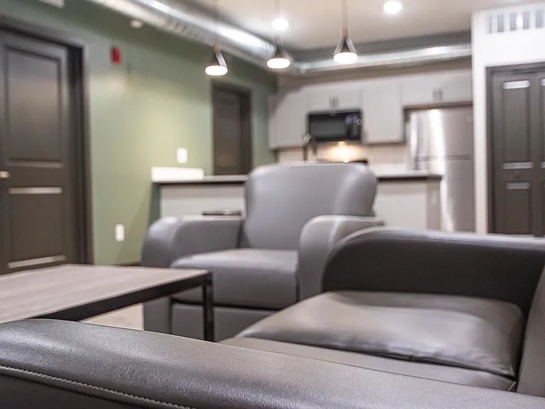 The Bentley Apartments — Photo 105