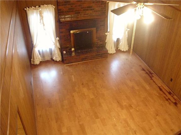3rd image of 2873 Lynchburg St