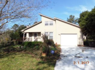 101 Lakeside Ct, Dudley, NC 28333