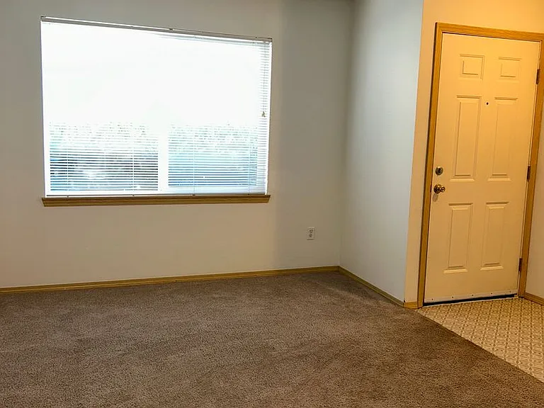 4018 California Ave SW — Photo 6