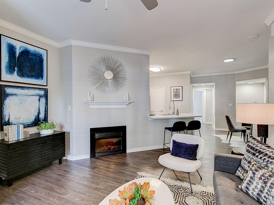 Eleven11 Lexington at Flower Mound Apartment Rentals Flower Mound, TX