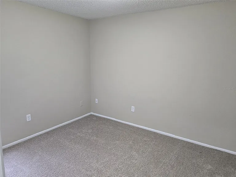 7651 Vienna Ln — Photo 15