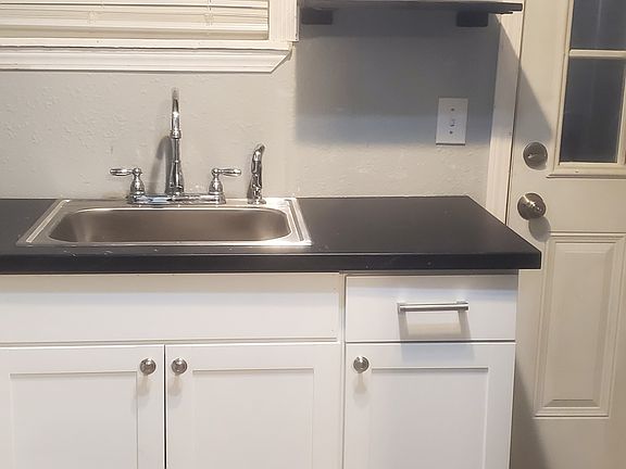 5th image of 2258 Hays St