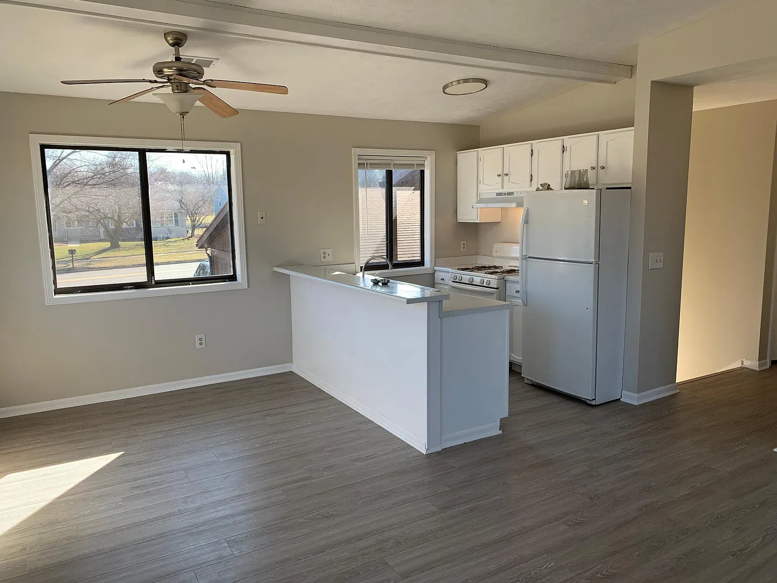 4633 Stauffer Ave SE — Photo 3
