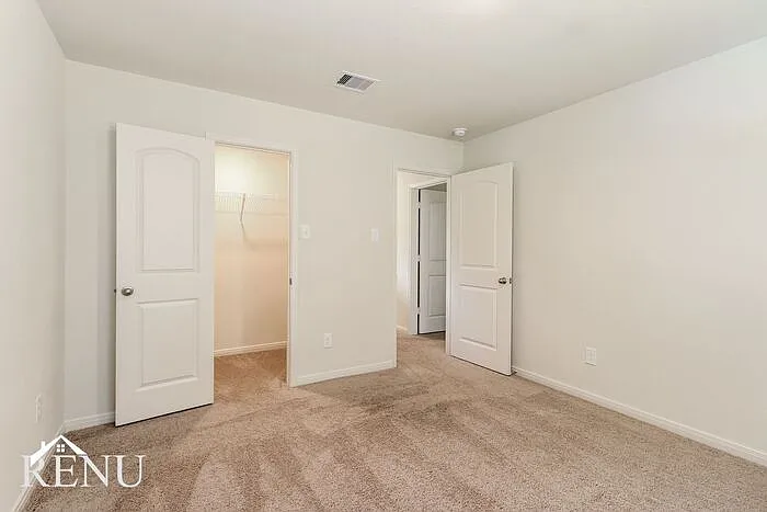 10659 Lost Maples Dr — Photo 11