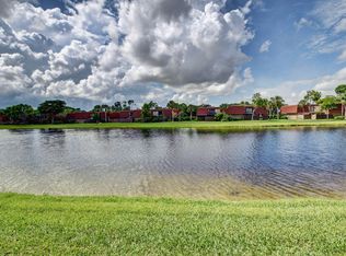 22910 Oxford Pl APT B, Boca Raton, FL 33433