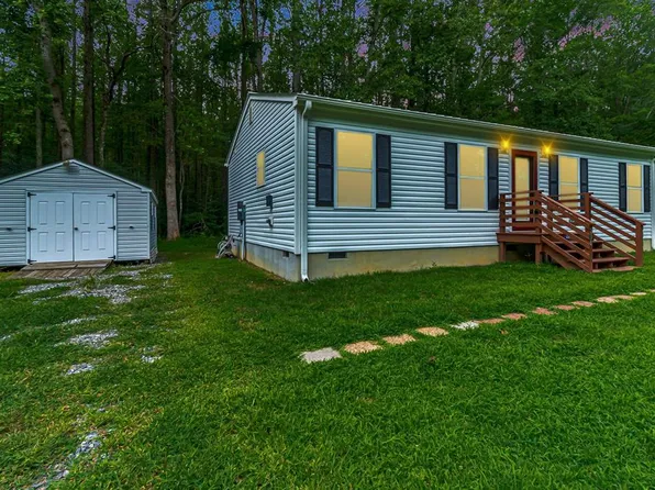 294 Riverview Dr, Heathsville, VA 22473