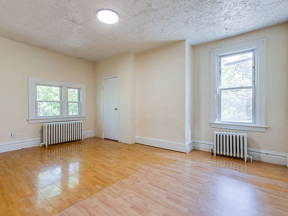 2nd image of 2059 Fair Ave #2