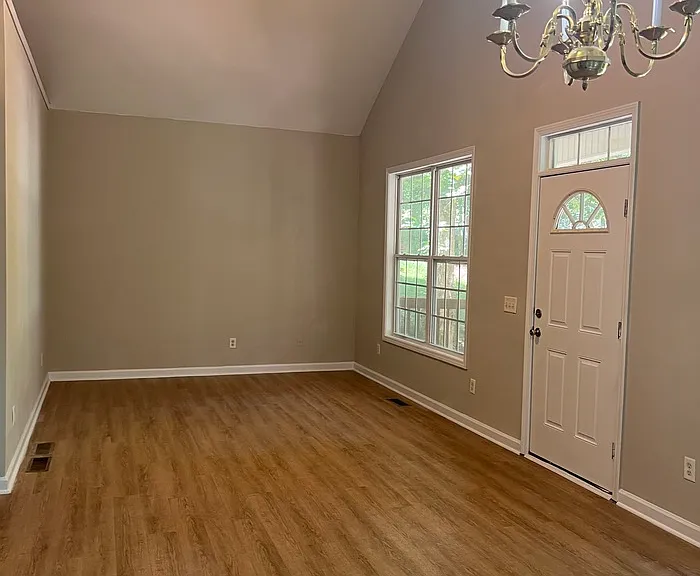 6420 Sawnee Way — Photo 3