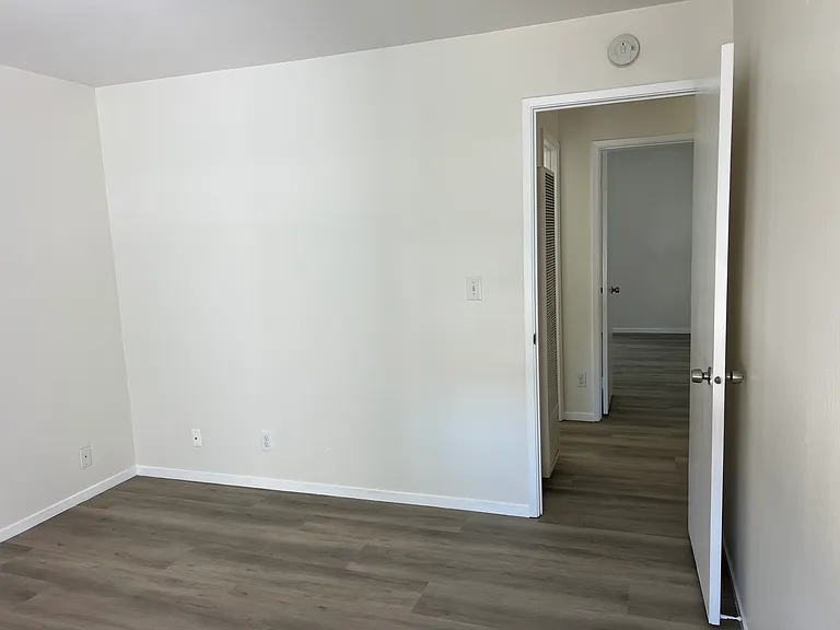 3499 Norton Way #13 — Photo 30