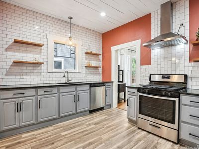 230 Glenwood, San Antonio, TX, 78210