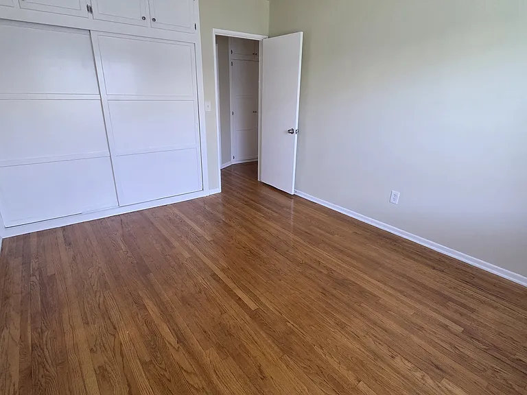 1745 N Kingsley Dr #20 — Photo 7