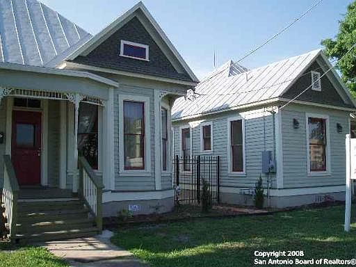 1st image of 516 Camden St