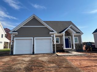 26 Arbor Meadow Dr, Cromwell, CT 06416