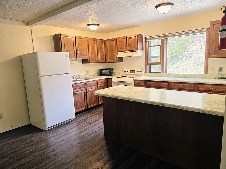 22865 Norris Peak Rd #4 — Photo 3