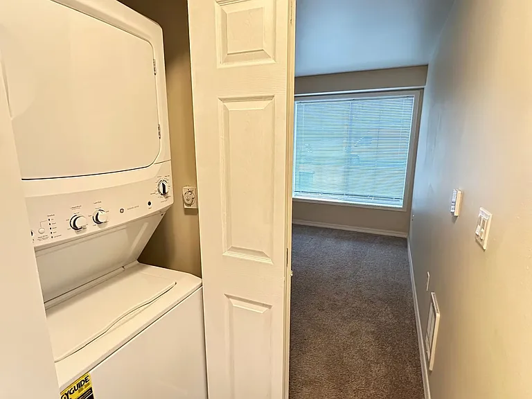The Fulton Apartments — Photo 16