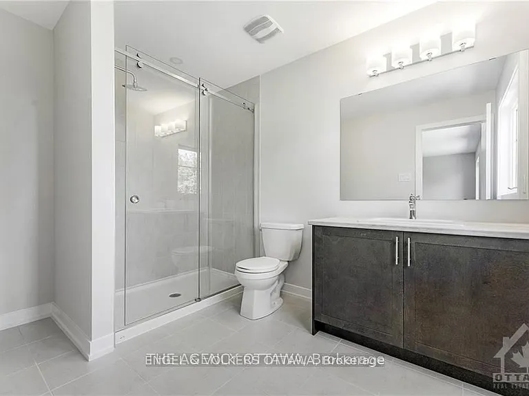 89 Hackamore Cres — Photo 10