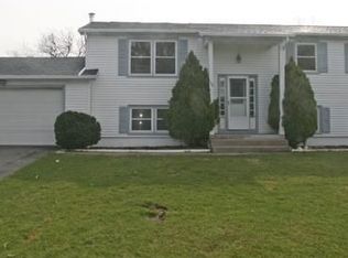 190 Bennett Rd, Hilton, NY 14468