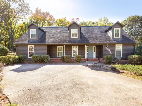 3806 Knollwood Dr, Anniston, AL 36207