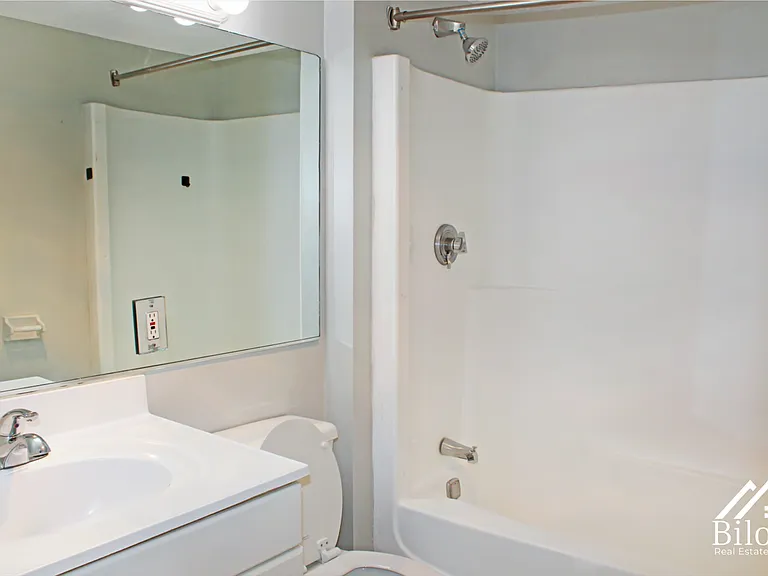 Hillside Terrace Apartments — Photo 5