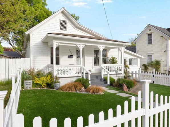 171 Helman St, Ashland, OR 97520