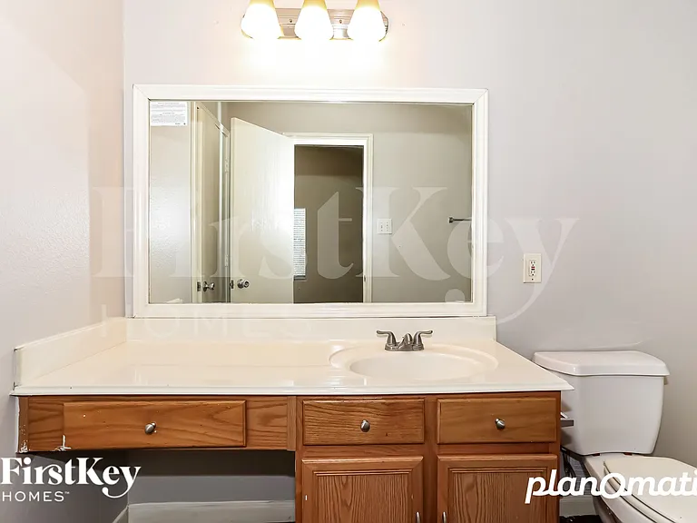 3507 Avalon Castle Dr — Photo 10
