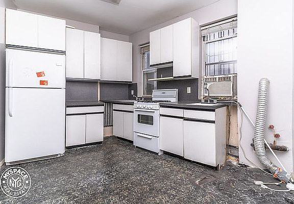 2nd image of 402 Broadway #2
