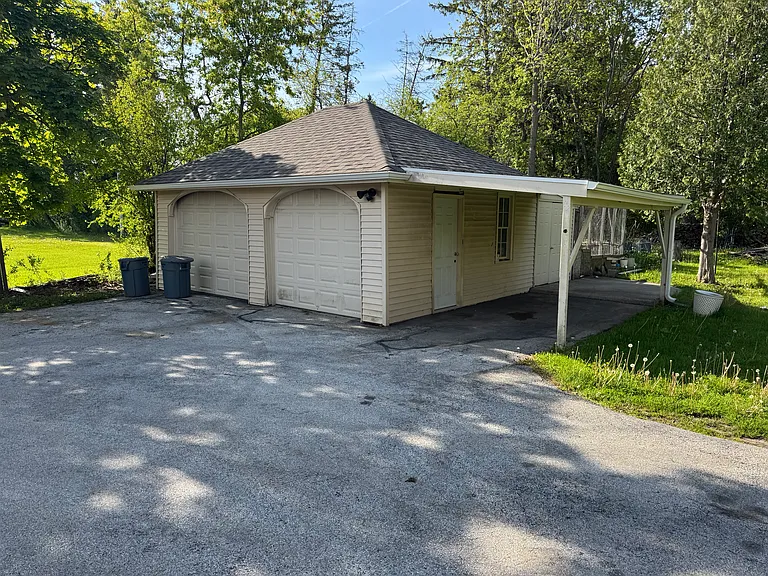 1401 W Brown Deer Rd — Photo 11