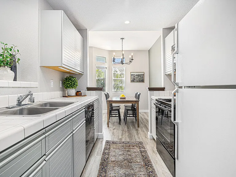 7730 Canyon Meadows Cir #C — Photo 11