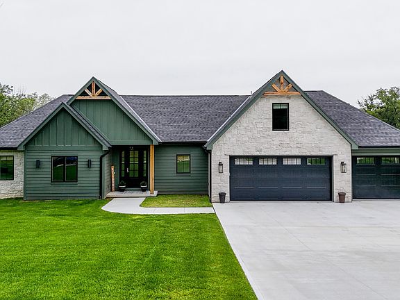 2nd image of 23056 Frontier Ln