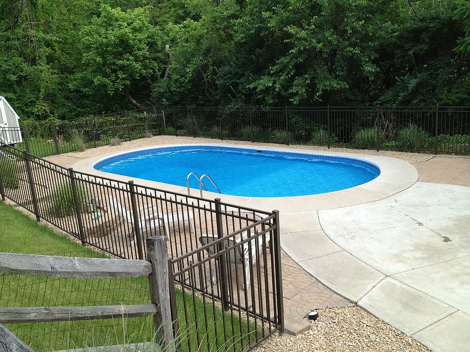 2nd image of 3922 Springoak Dr