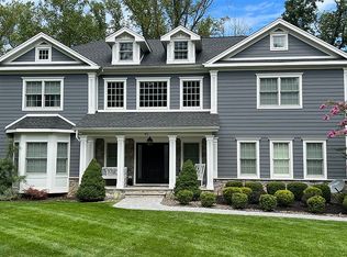 85 Orchard Ln, Berkeley Heights, NJ 07922