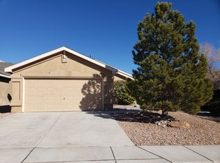 7609 Goshawk Ave NW, Albuquerque, NM 87114