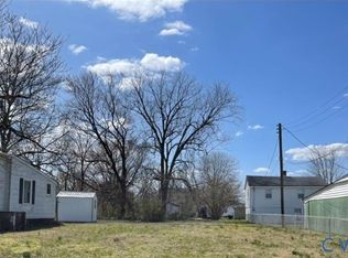 214 S 16th Ave #47, Hopewell, VA